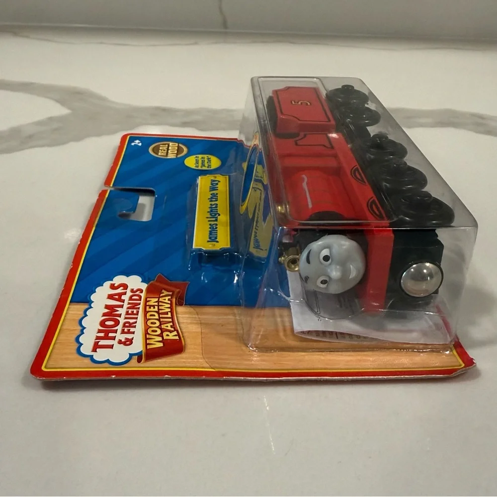 James Lights The‎ Way - LC98097~Thomas & Friends Wooden Railway~2010 UNTESTED